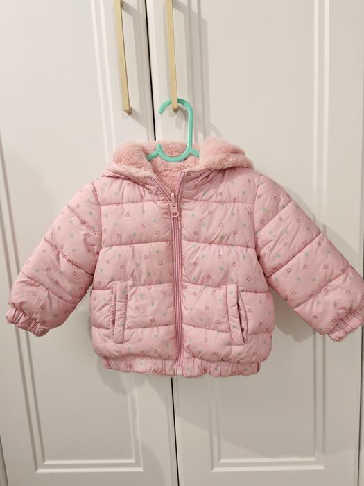 Lot hăinuțe de fetiță mărimile 68-74, toamnă/iarnă, stare impecabilă.