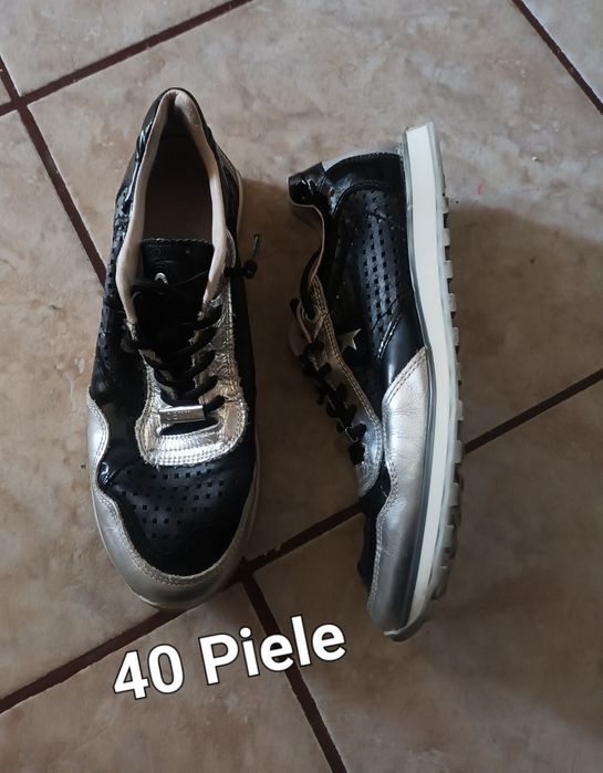 Adidas de piele si  imitație