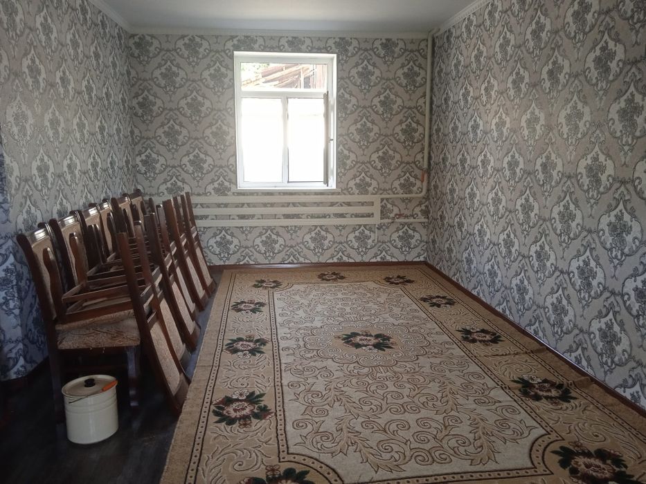 6 sutuqli uy sotiladi