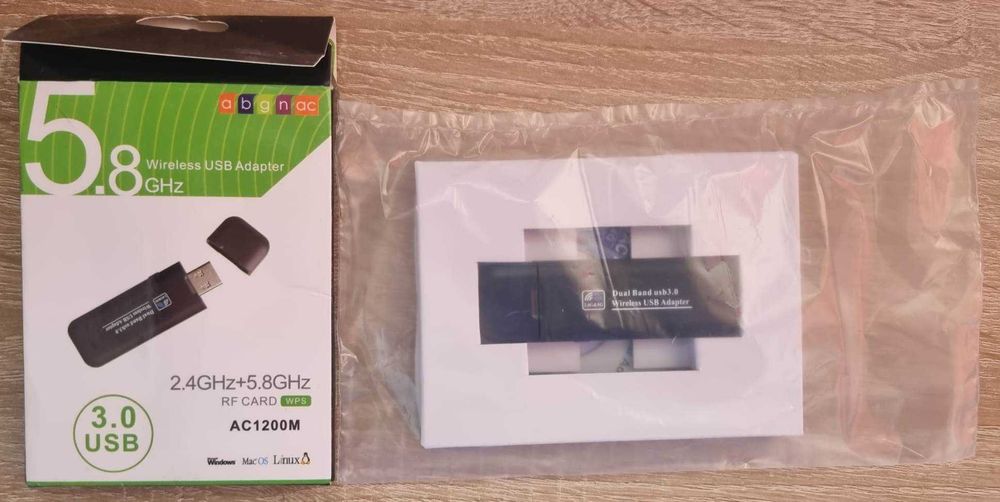 Mini adaptorul USB Wireless 1200Mbps USB 3.0 Dual-Band WiFi. Nou!