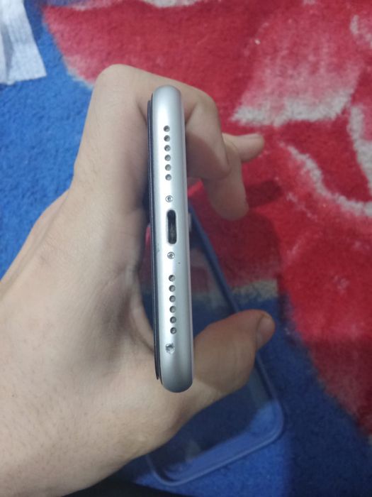 iPhone XR есть гарантированный талон