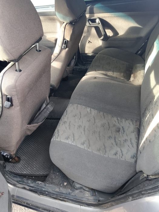 Машина Лада 2110