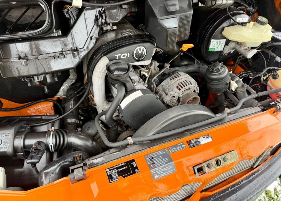 Motor VW LT 2.5 TDI an 2001 motorul se afla pe masina import belgia