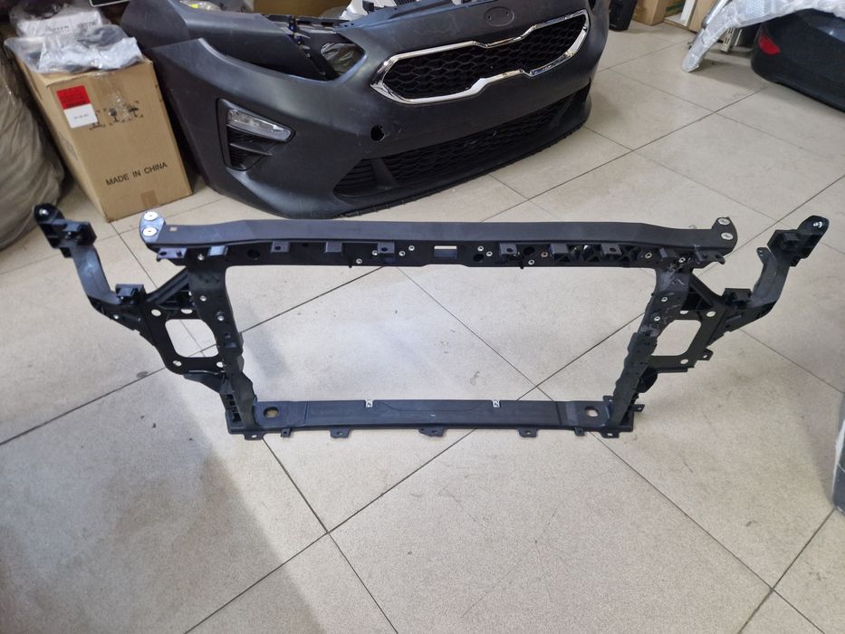 Запчасти  телевизор KIA CEED