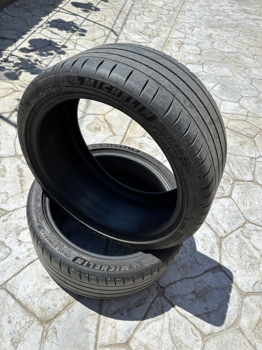 Michelin Pilot Sport 4S BMW* 255/35R19