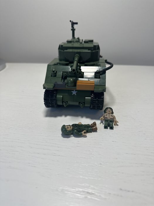 Lego sherman tanc