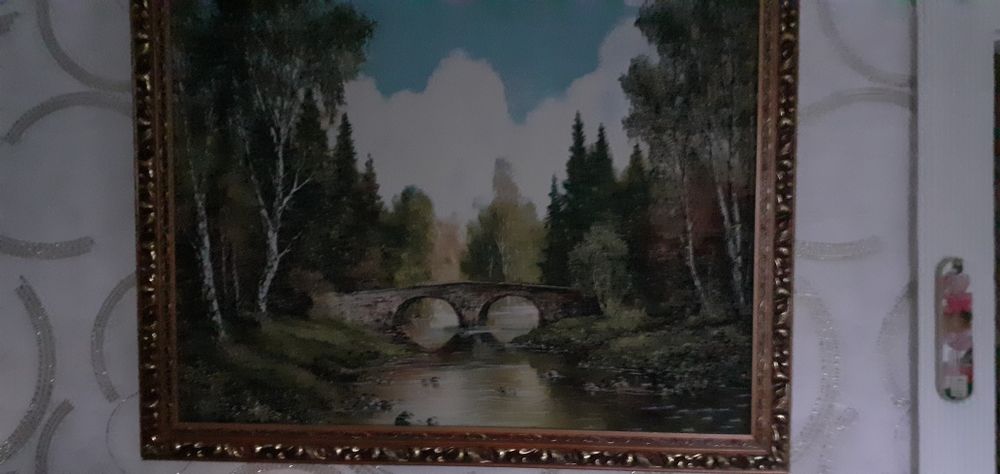 Продам картины в отличном состоянии