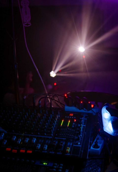 DJ Mimo - ОЗВУЧАВАНЕ И Професионално Осветление на събития