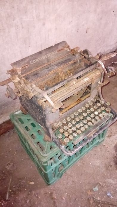 Стари пишещи машини