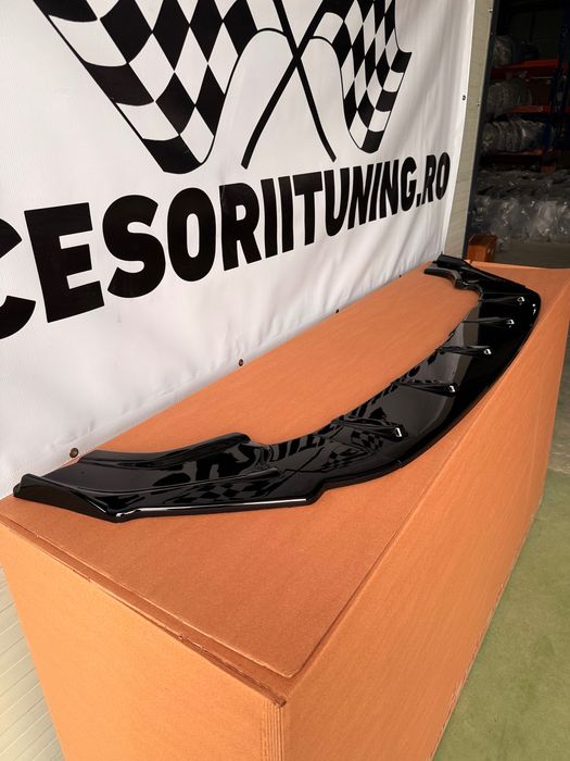 Lip prelungire bara fata GTI Design compatibil cu VW Golf 7 2012-2020 negru lucios