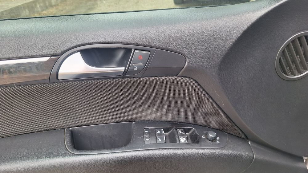 Audi Q7 3.0TDI 233кс на части