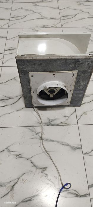 Продается Вытяжка 220в