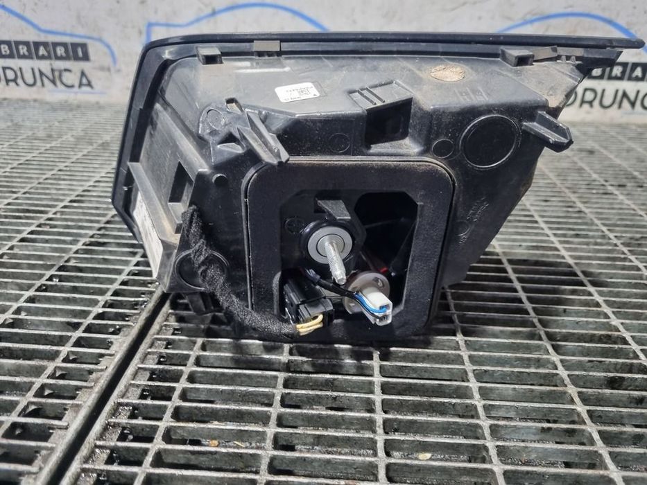 Stop haion stanga Peugeot 3008 II 2016 - 2020 SUV 4 Usi (1316) Cu led 981047788000131481