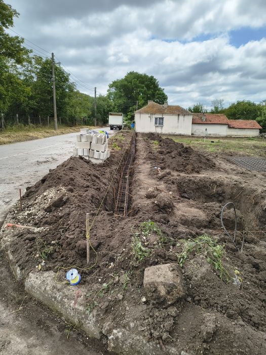 Услуги с багер за Варна и областта