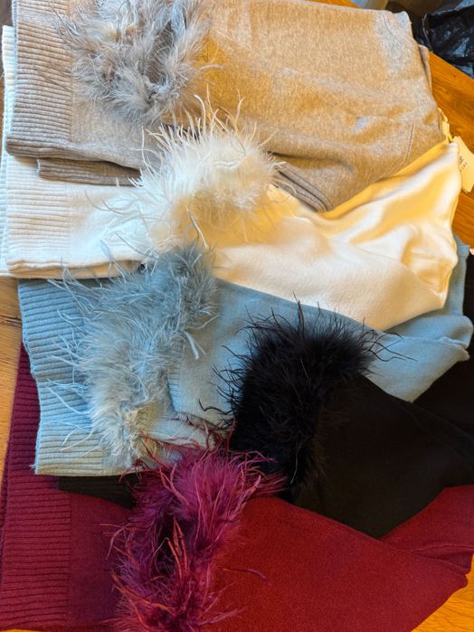 Уникален пуловер с пера пух