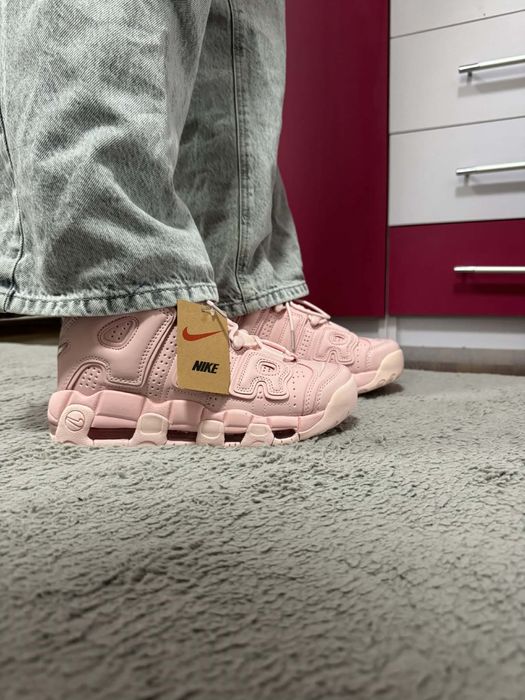 Nike air more uptempo