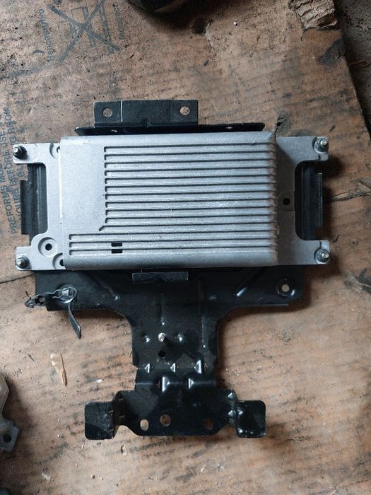 Bluetooth модул е90 е91 бмв  2.0д 184кс bmw e90 e91 2.0d