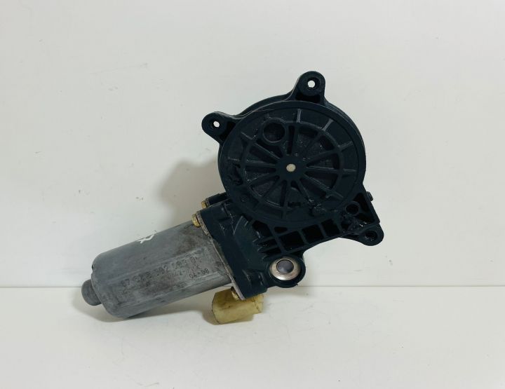 Motoras macara geam stanga fata 676283620630 BMW Seria 3 E46