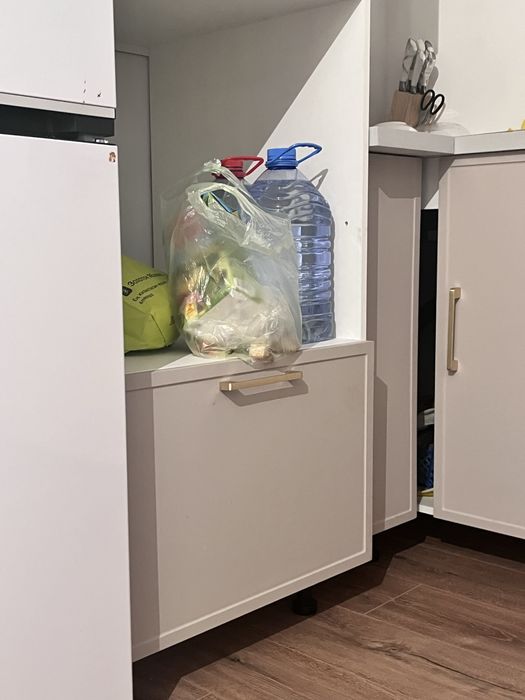 Продам кухню готовую