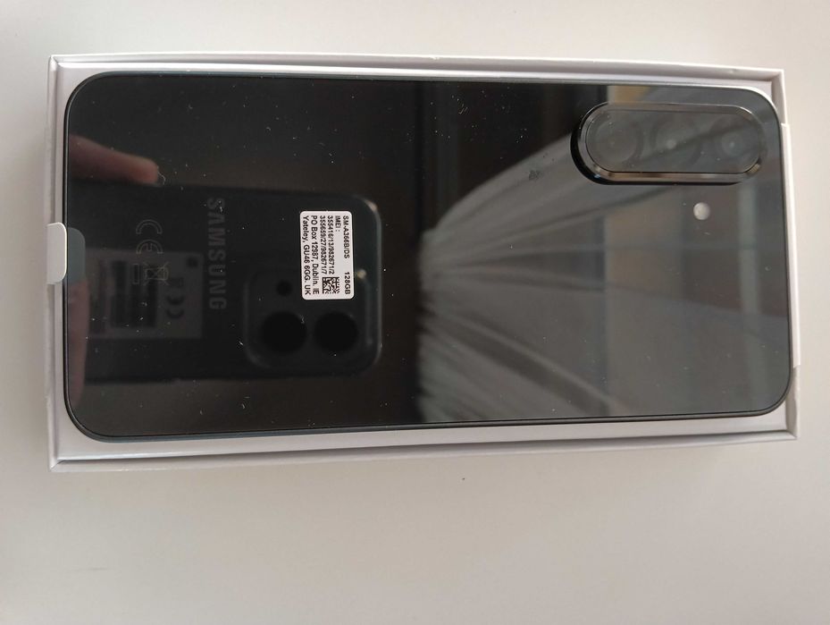 Продавам Samsung Galaxy A36 5G (6/128GB) – чисто нов!
