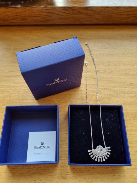 Ново Колие Swarovski