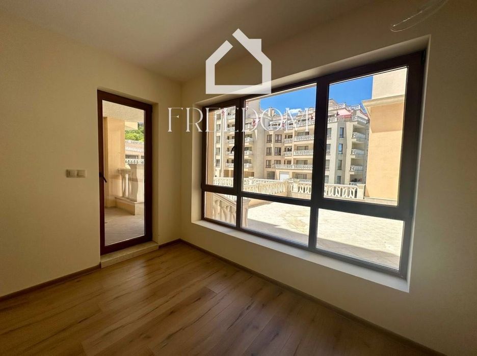 Продава се Двустаен апартамент в с. Аспарухово, Област Варна - 181 кв.м за 691 €/кв.м - Снимка #4