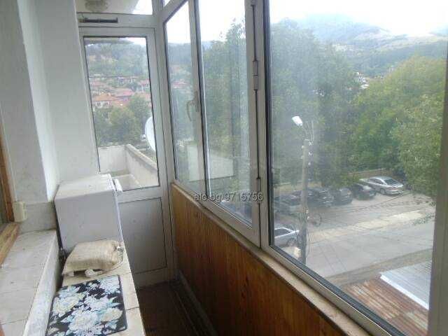 Продава се Двустаен апартамент в Тетевен - 65 кв.м за 752 €/кв.м - Снимка #6