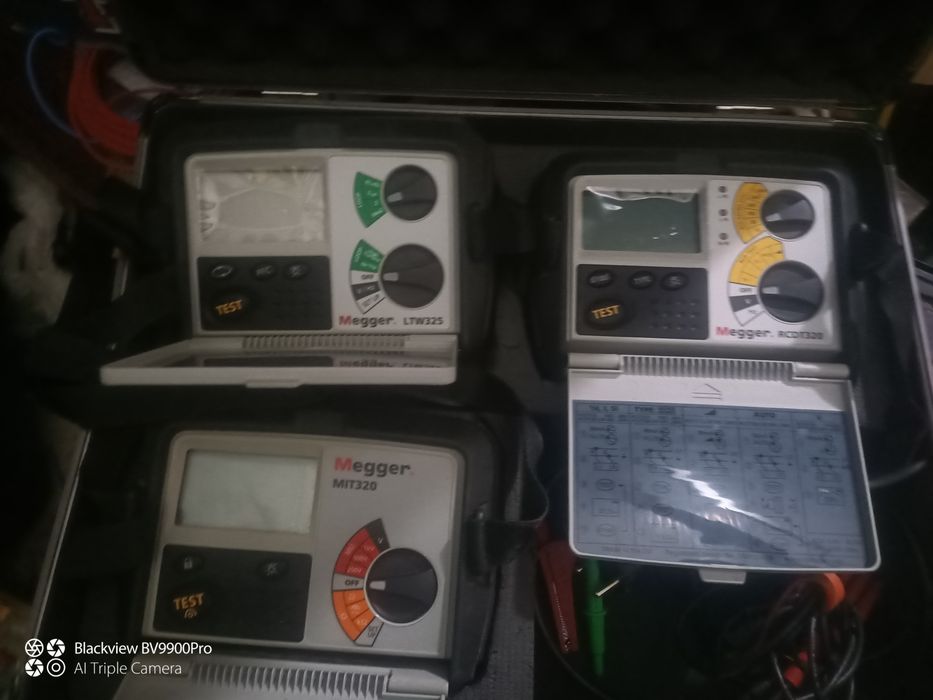 Set 3 testere Megger electricieni