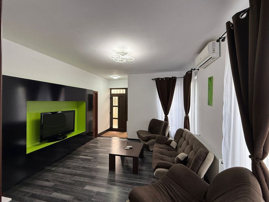 Casa de închiriat cu 3 camere, Westfield Arad