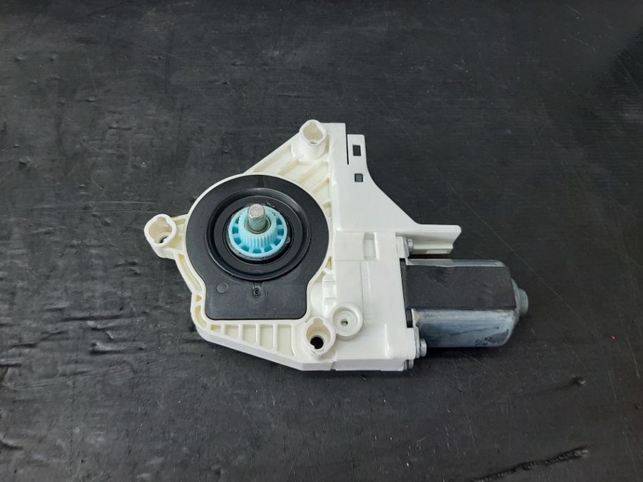 Motoras macara geam dreapta spate audi a6 c7 avant 4g5 4gd 8k0959812a