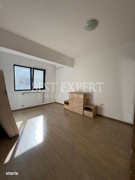 2 Camere Decomandat | Etaj 3/5 | Parcare Exterioara | Centrala ProprIe
