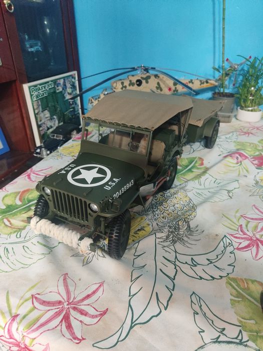 Macheta Jeep Willys 1/8 (45 cm lungime ]