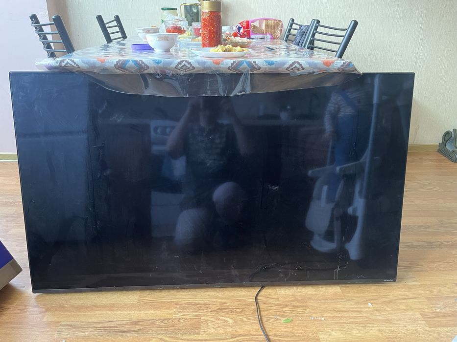 Продам телевизор смарт