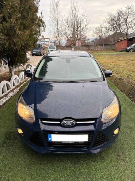 Ford Focus 2012 automat Titanium