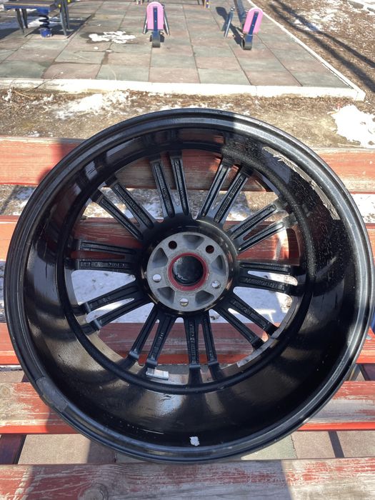 Титанки Оригинал R18 почти новые