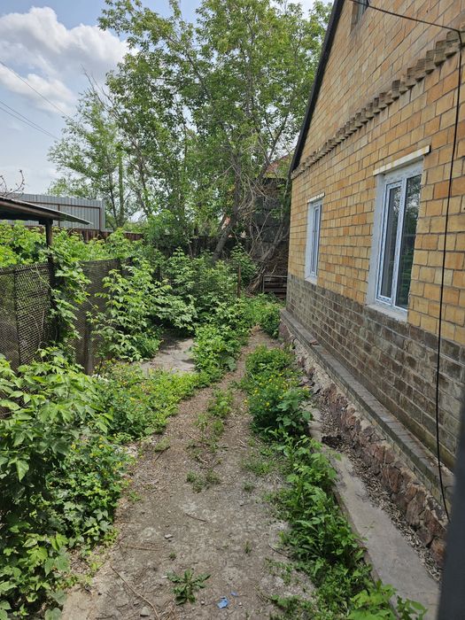 Продаю 2х этажный дом