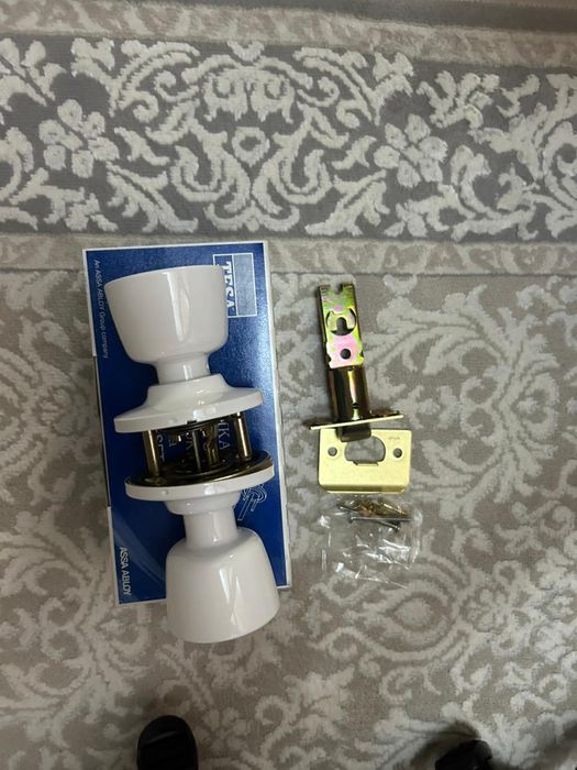 Строительные инструменты.ручки дверные