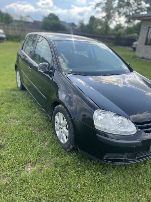 Golf 5 benzina.