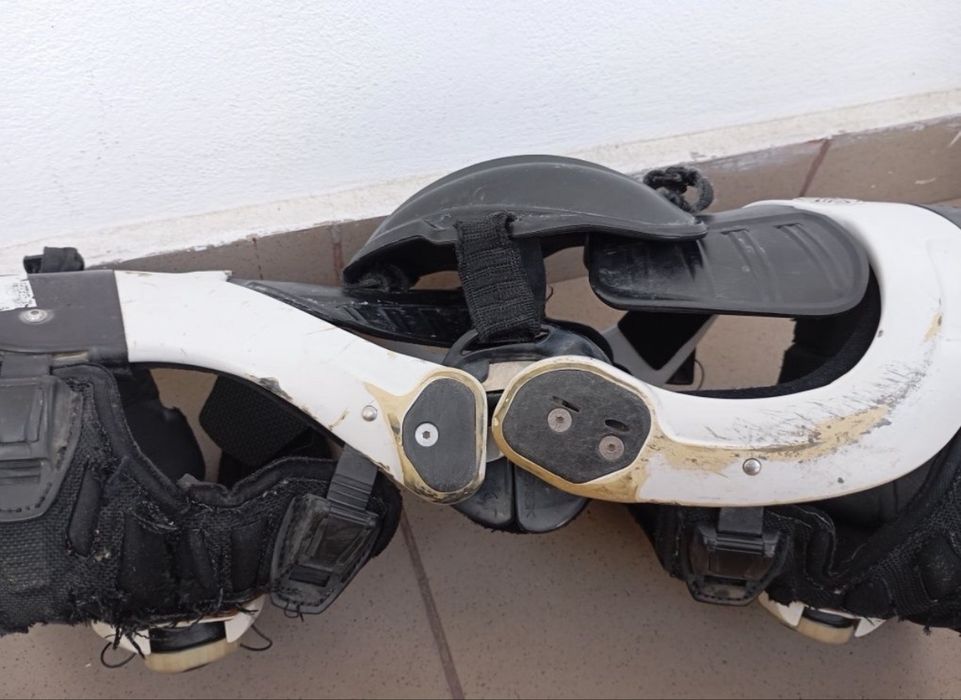 Orteze asterisk aproape noi