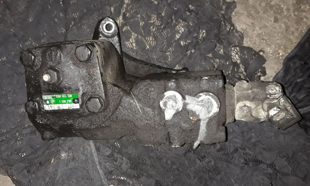 BMW Секторна кутия BMW e34 m50,m51