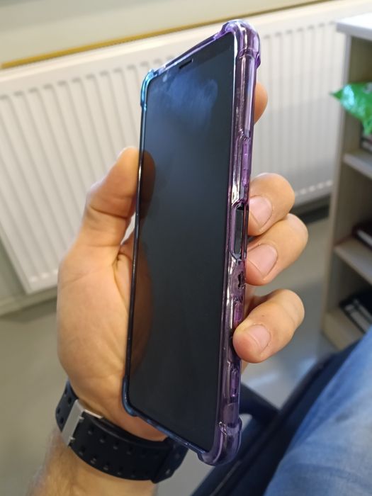 Vând telefon Xperia 5