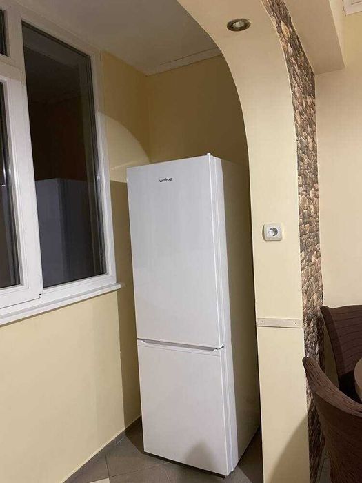 Дава се под наем Тристаен апартамент в Бургас, Изгрев - 80 кв.м за 1000 € - Снимка #3