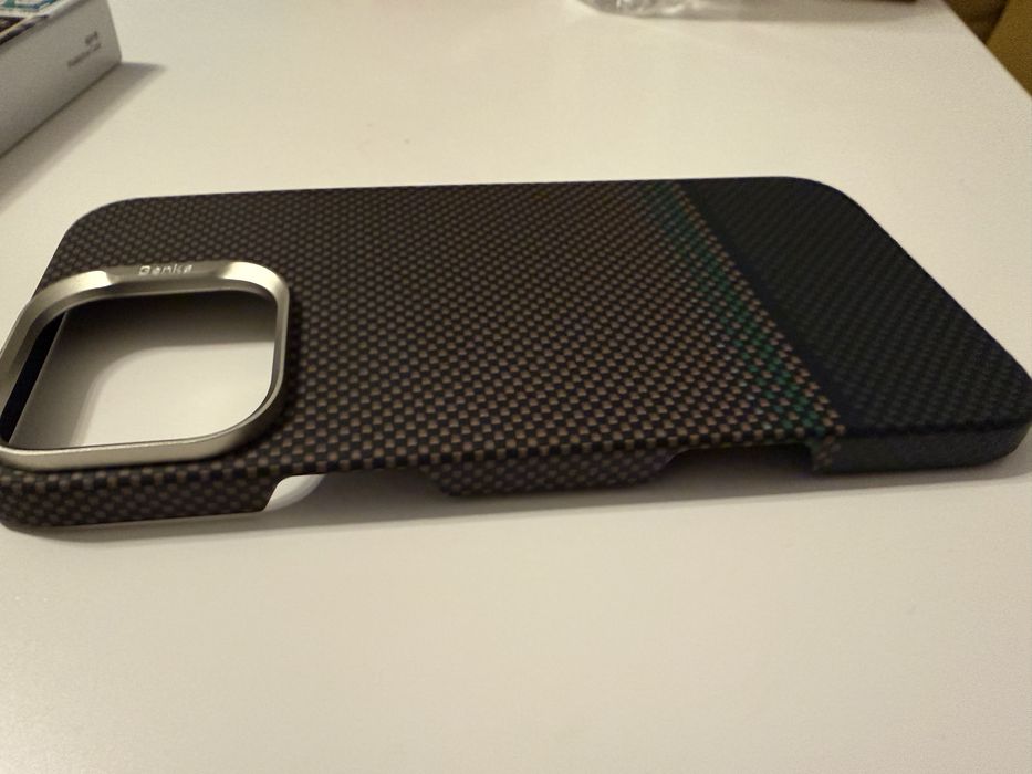 Husa Benks iPhone 16 PM