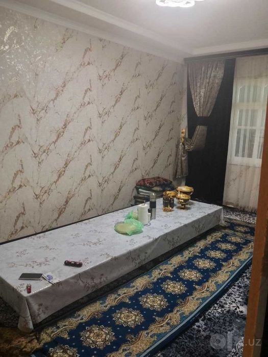 kvartira srochna sotiladi yaxshi lokatsiyada aniq sotib oladiganlarga