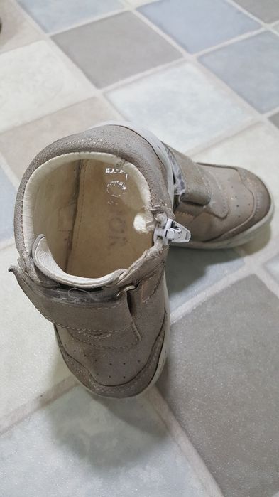 Сандали и обувки за момиче