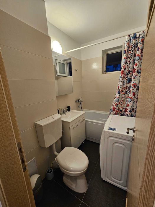 Inchiriez apartament 2 camere renovat, echipat, disponibil imediat
