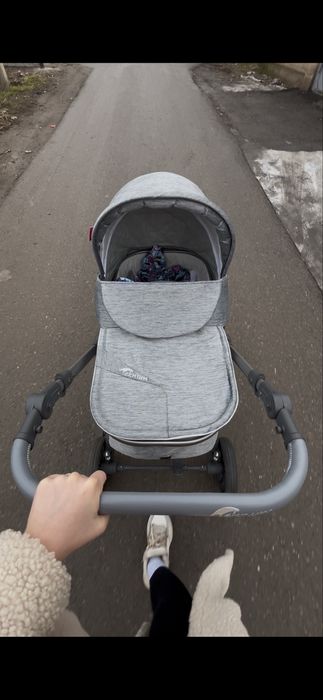 Продам срочно КОЛЯСКУ 3в1