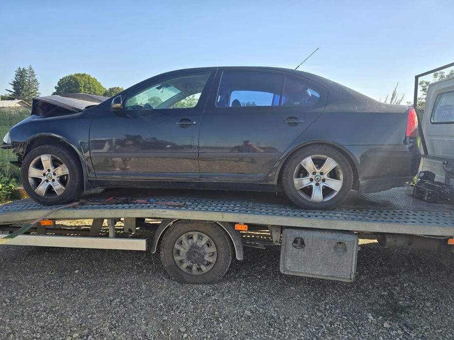 Dezmembrez Skoda Octavia 2 motor 2.0d bmm