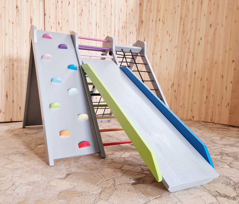 Triunghi Pikler triplu cu doi pereti de catarare, sfoara si tobogan