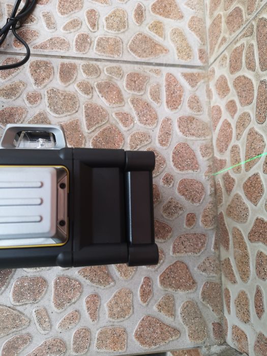 De Walt DCLE34031D1 Лазерен Нивелир Линеен 18V 3лъча зелени